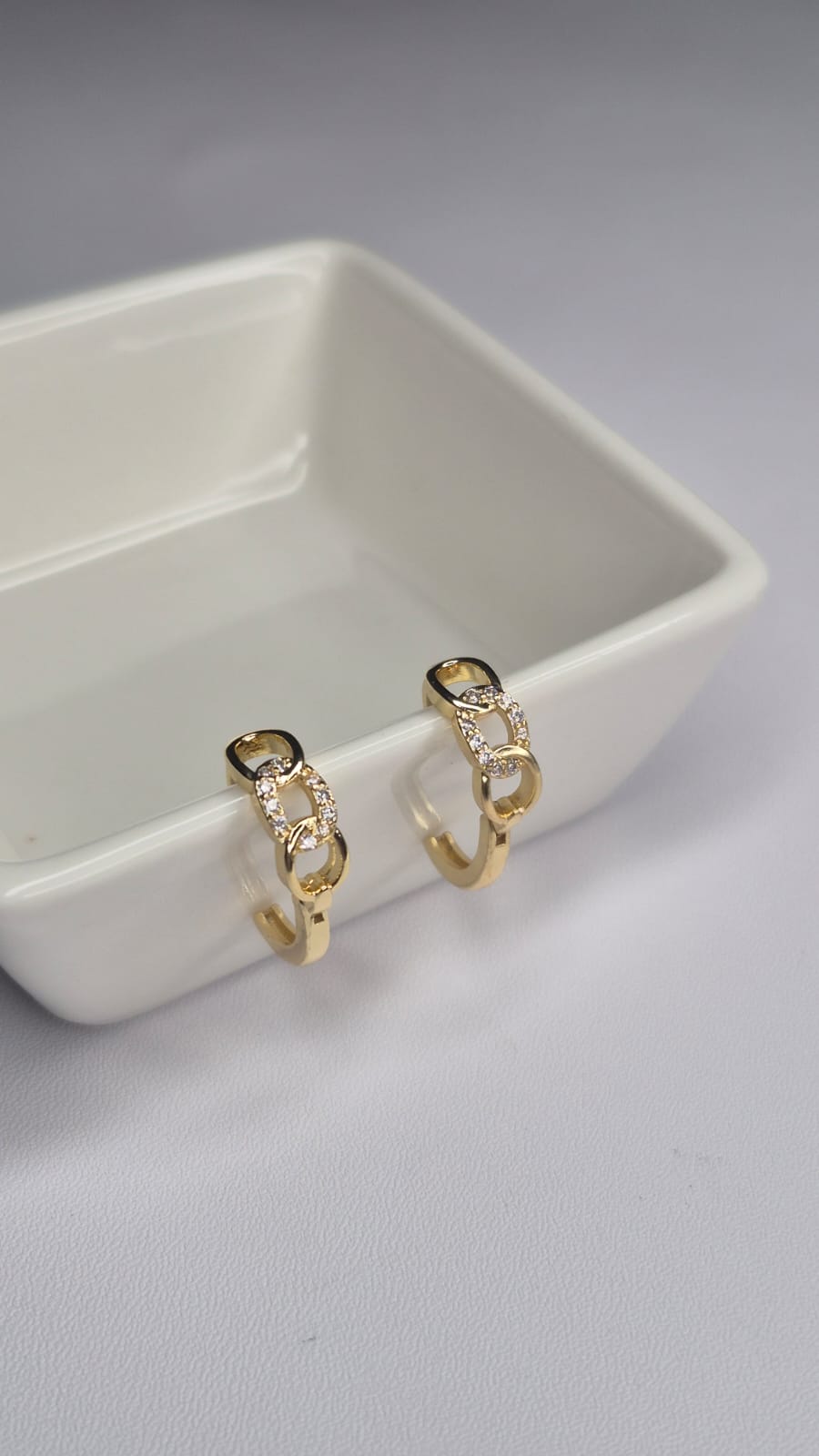 Arete cadena con circonia